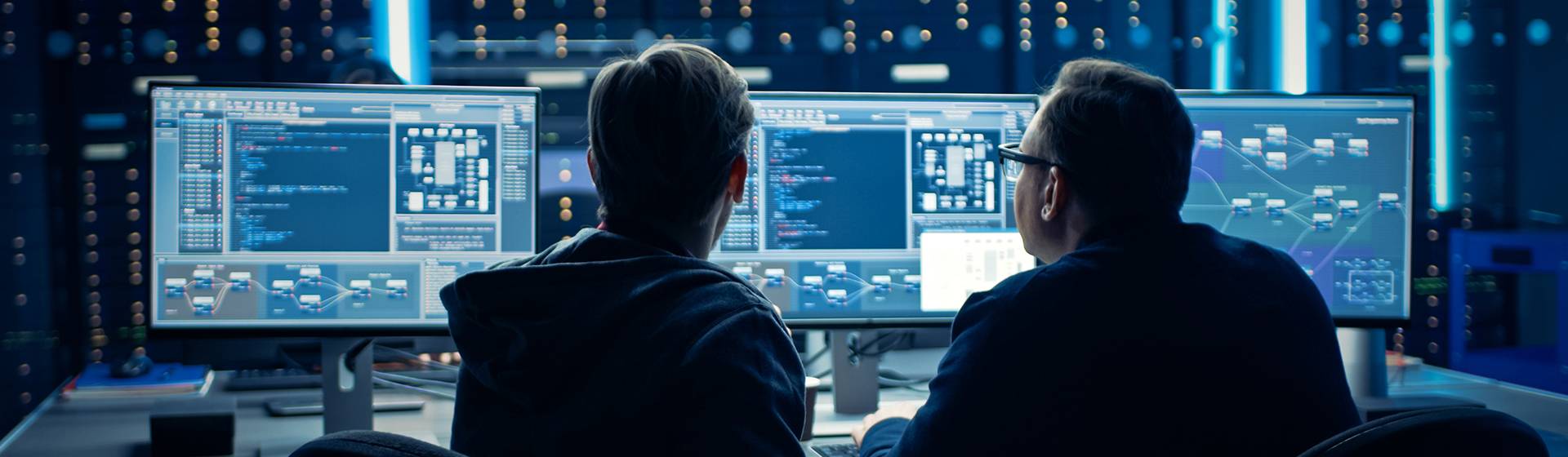 Apeirobits engineers monitoring data pipelines
